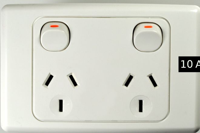 An Australian 10 amp double power point