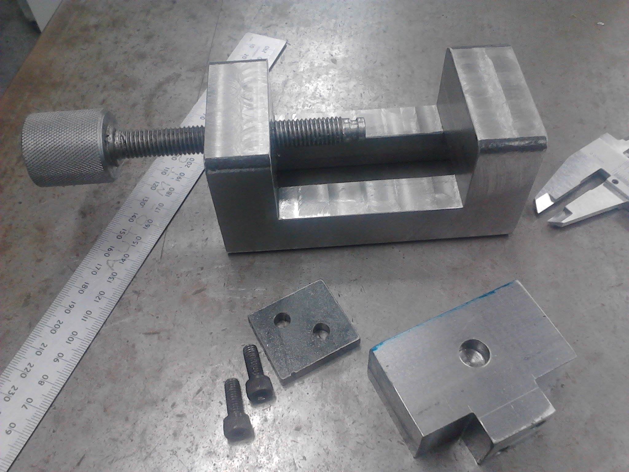 Grinding vice - work in progress