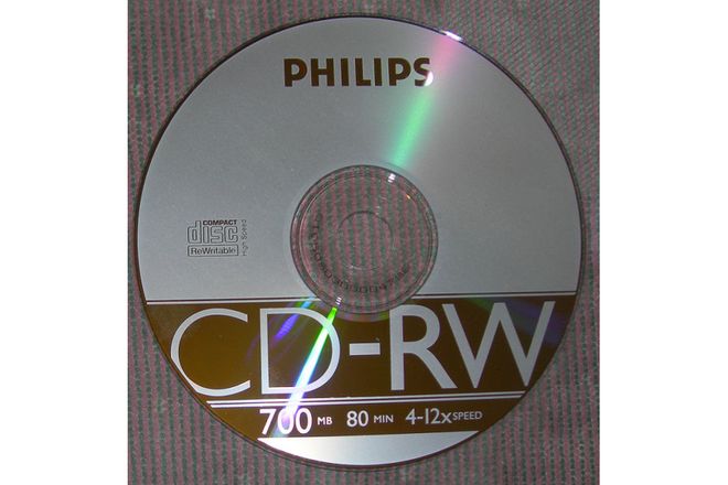 A Philips 700 MB, 80-minute CD-RW disc