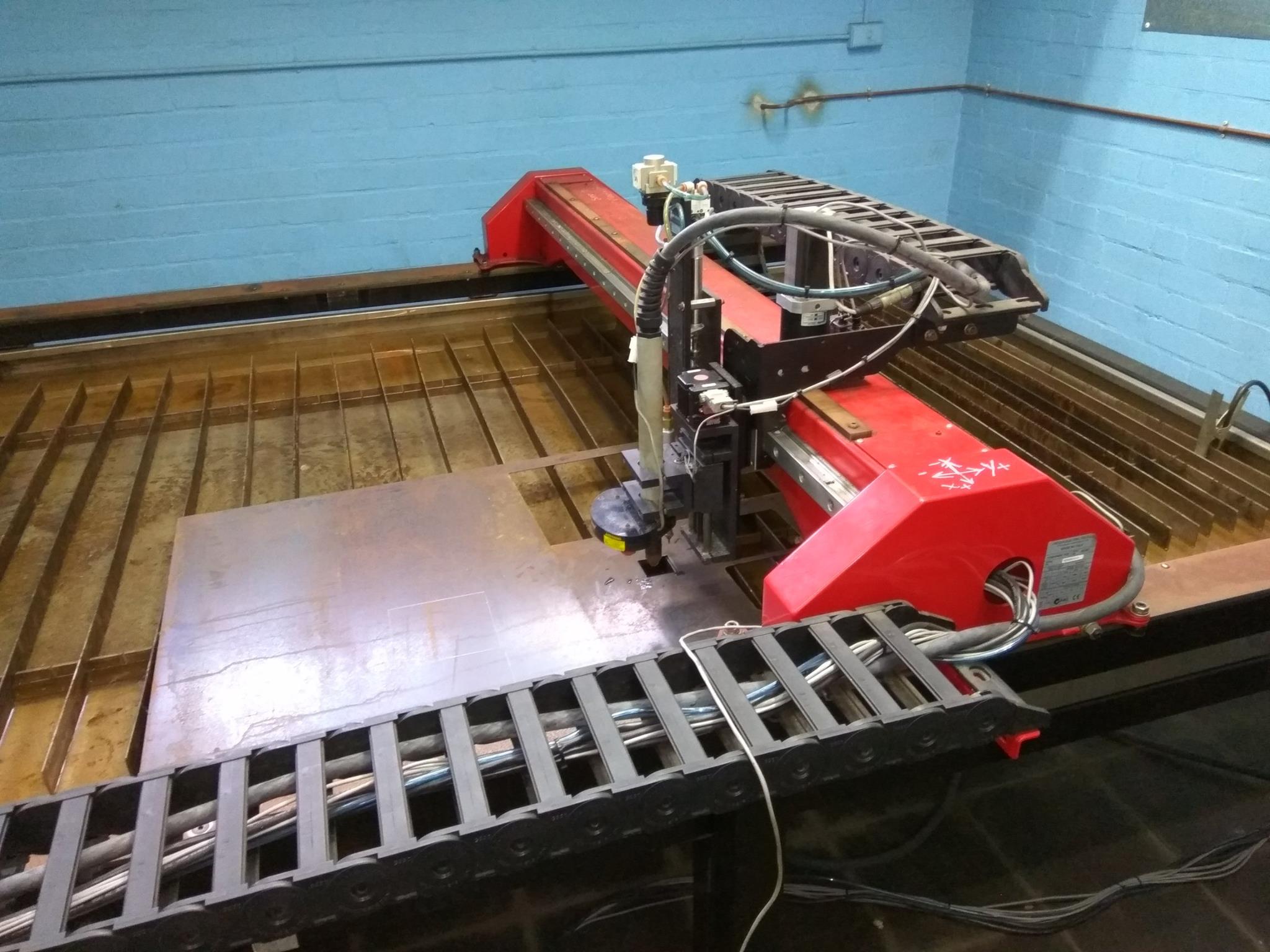 Plasma cutting sheet steel